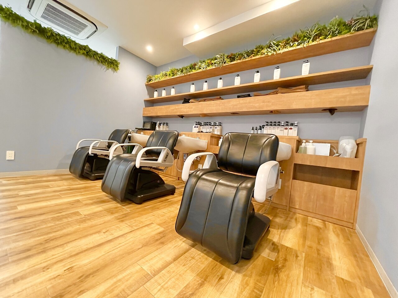 Link Hair&Spa 店内写真 1